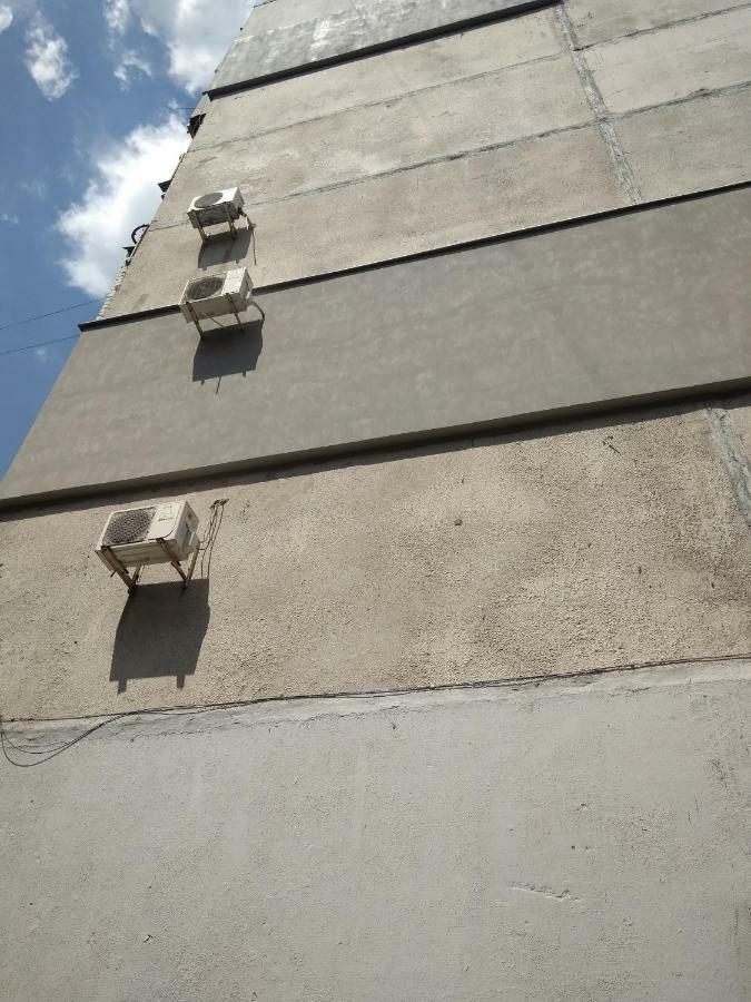 Квартира Рядом С Метро Charkiw Exterior foto